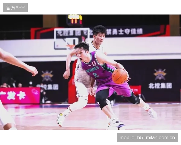 丁彦雨航：从“扛不住”到“重生”，看看烟草如何改变了他的人生